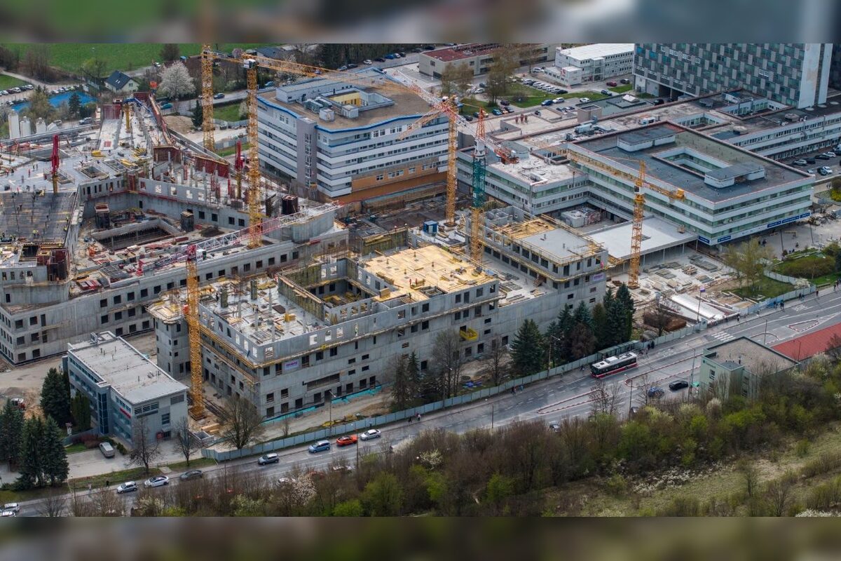 FOTO: Práce na Rooseveltovej nemocnici napredujú, foto 2
