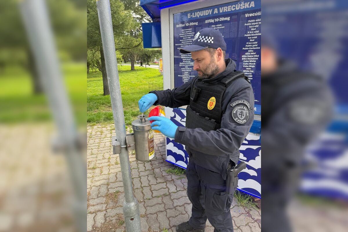 FOTO: V uliciach Zvolena opäť bolo množstvo pohodených použitých striekačiek, foto 5