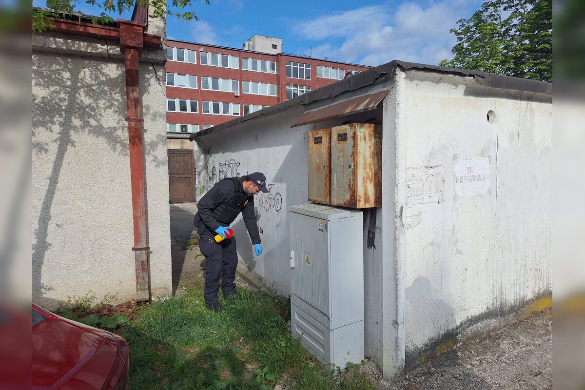 FOTO: V uliciach Zvolena opäť bolo množstvo pohodených použitých striekačiek, foto 9
