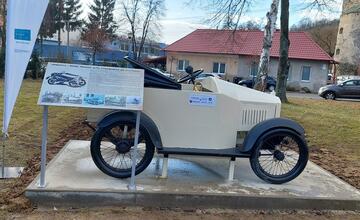 FOTO: Prvé slovenské auto