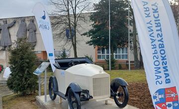 FOTO: Prvé slovenské auto