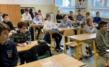 FOTO: Smetiarske autá majú nového maskota, volá sa Supermárius