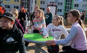 FOTO: Otvorenie vnútrobloku v Revúcej