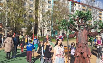 FOTO: Otvorenie vnútrobloku v Revúcej