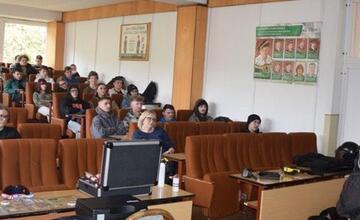 FOTO: Polícia v Žiari nad Hronom hľadá posily medzi stredoškolákmi