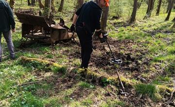 FOTO: Pri zaniknutých obciach na strednom Slovensku našli starú vojenskú techniku