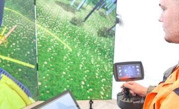 FOTO: Študenti lesníckej školy v Banskej Štiavnici dostali novú techniku