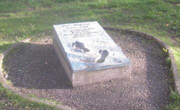 FOTO: Spomienka na básnika Jozefa Urbana