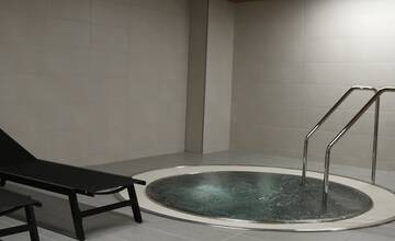 FOTO: Takto vyzerá nová mestská plaváreň v Lučenci