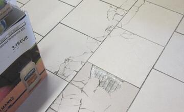 FOTO: Inšpektori v predajniach s potravinami odhalili viacero nedostatkov