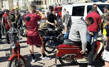 FOTO: Námestie SNP zaplavil dav ľudí. Banskobystričania si užívali bohatý program