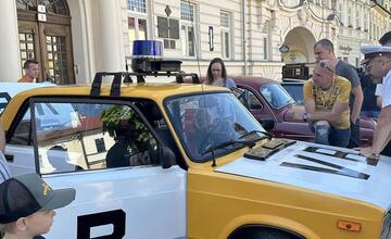 FOTO: Námestie SNP zaplavil dav ľudí. Banskobystričania si užívali bohatý program