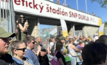 FOTO: Námestie SNP zaplavil dav ľudí. Banskobystričania si užívali bohatý program