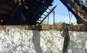 FOTO: Terézii z Prenčova zhorel dom. V ťažkej situácii jej chce pomôcť obec