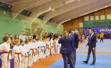 FOTO: Karate klub MŠK Žiar nad Hronom získal viaceré medaily