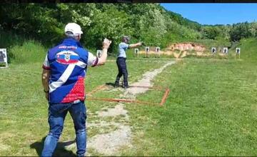 FOTO: Banskobystrická mestská polícia sa pýši úspechmi. Bodovali na streleckej súťaži