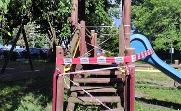 FOTO: Deti na THK majú vynovené ihrisko na hranie