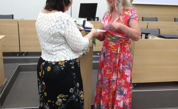 FOTO: Vo Zvolene ocenili Bielym srdcom 10 sestier a pôrodných asistentiek