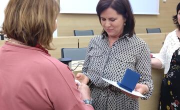 FOTO: Vo Zvolene ocenili Bielym srdcom 10 sestier a pôrodných asistentiek