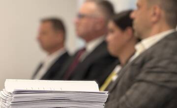 FOTO: Rooseveltova nemocnica podpísala zmluvu so zhotoviteľom