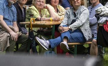Žiarsky park ožil. Zaplnili ho priaznivci dobrého vína