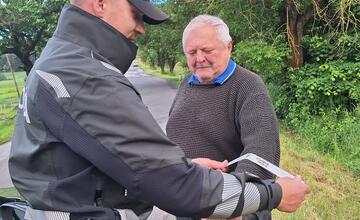FOTO: Policajti kontrolovali chodcov a cyklistov v Banskobystrickom kraji