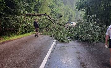 FOTO: Intenzívne búrky spôsobili pri Kozelníku veľké škody