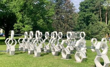 FOTO: Zrekonštruované hexagonové dielo