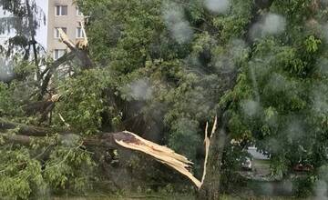 FOTO: Ničivá búrka sa prehnala Zvolenom
