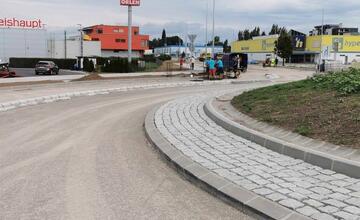 FOTO: Zvolen sa pustil do letnej rekonštrukcie ciest. Ako to vyzerá?