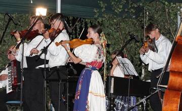 FOTO:  Očovská folklórna hruda 2023