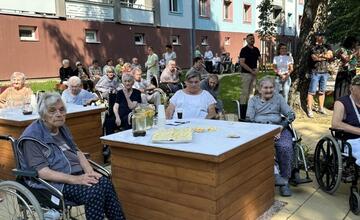 FOTO: V Banskej Bystrici otvorili novú oddychovú zónu. Takto to v nej vyzerá