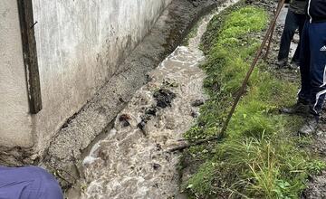 FOTO: Búrka potrápila aj Žarnovicu. Pozrite si, kde pomáhali miestni hasiči