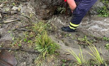 FOTO: Búrka potrápila aj Žarnovicu. Pozrite si, kde pomáhali miestni hasiči