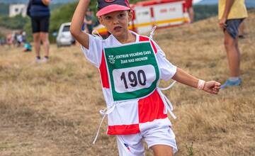 FOTO: 21. ročník Beh SNP do vrchu na Šibeničný vrch