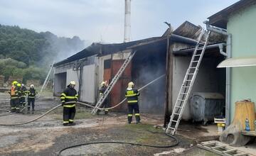 FOTO: V obci pri Krupine horela píla. Nikto sa nezranil, škody sú státisícové