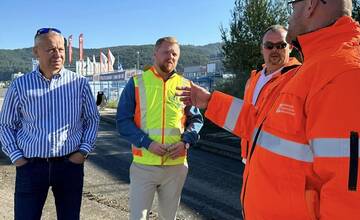 FOTO: Most v Radvani zmizol počas noci, pracovníci dokončili demontáž