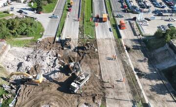 FOTO: Búracie práce na moste v Banskej Bystrici boli ukončené