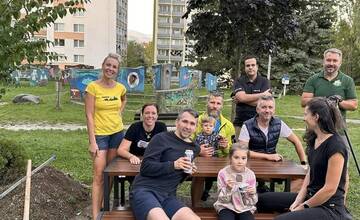 FOTO: Na ihrisku na Fončorde pribudla ďalšia lavica