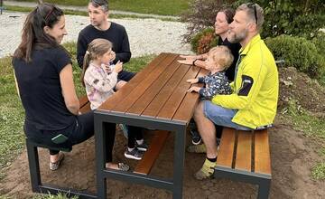 FOTO: Na ihrisku na Fončorde pribudla ďalšia lavica