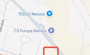 FOTO: Nové obchodné centrum v Revúcej