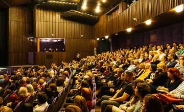 FOTO: Víkend atraktívneho divadla