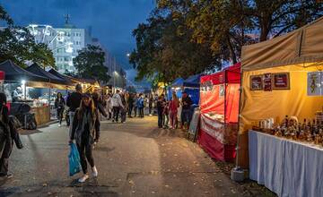 FOTO: Žiarsky jarmok už v plnom prúde