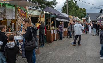 FOTO: Žiarsky jarmok už v plnom prúde