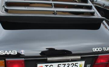 FOTO: Podujatie prilákalo množstvo zvedavých milovníkov áut