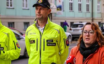 FOTO: Polícia na cestách kontroluje vodičov, či pustia slepých cez priechod