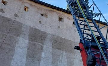 FOTO: Hasiči z celého regiónu si preverovali svoje schopnosti na Starom zámku