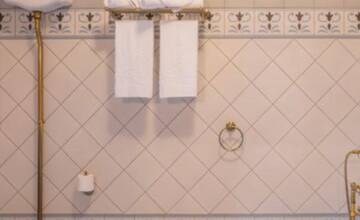 FOTO: Pozrite sa na izbu v najlepšom historickom hoteli Zámok Holíč