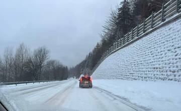 FOTO:  Mestá v Banskobystrickom kraji sú poriadne zasnežené