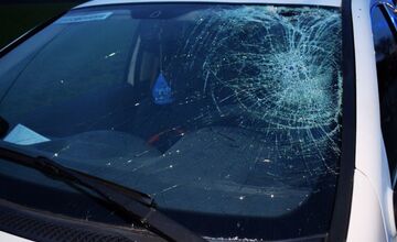 FOTO: Vodič zrazil pri Rimavskej Sobote 11-ročné dievča, utrpela vážne zranenia